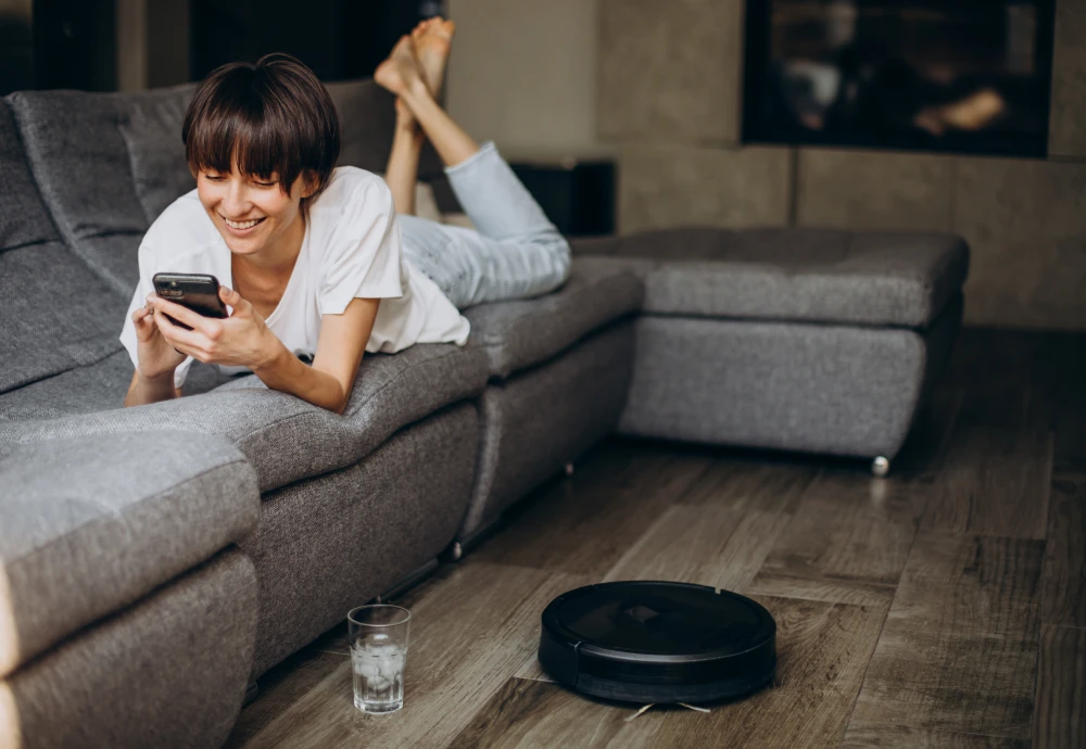 robot vacuum cleaner with water tank